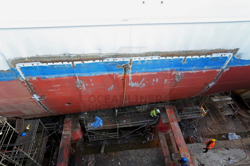 Rumpf Backbordseite ehemaliges Loch MS Artania 02.11.2014 Rumpf Backbordseite ehemaliges Loch MS Artania 02.11.2014