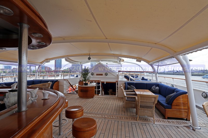 SeaDream I top of the Yacht bar und Aussendecks