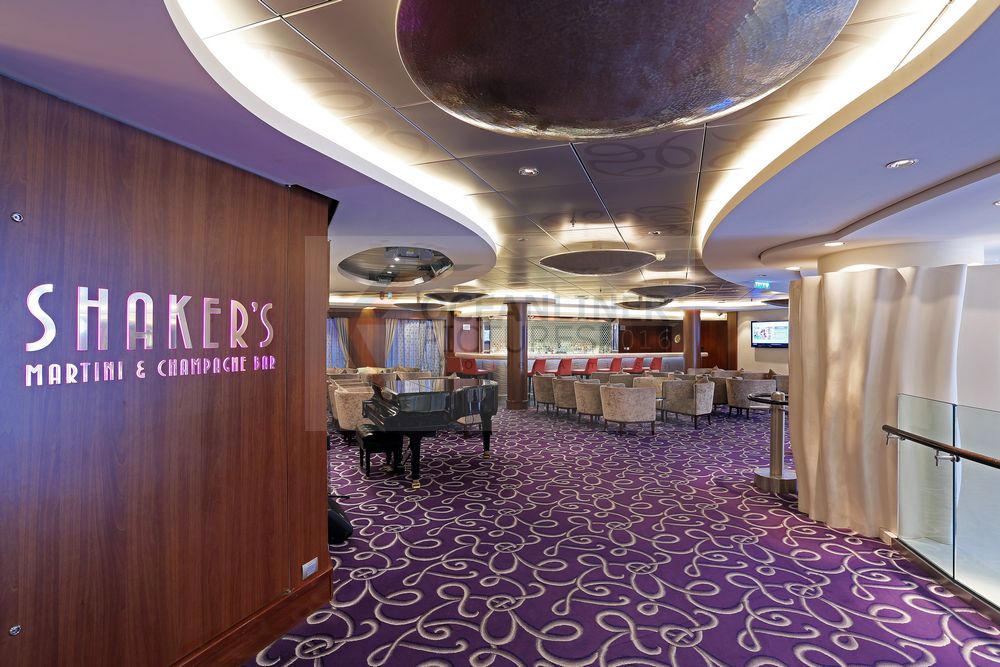 Shaker´s Martini and Champagne Bar Norwegian Epic