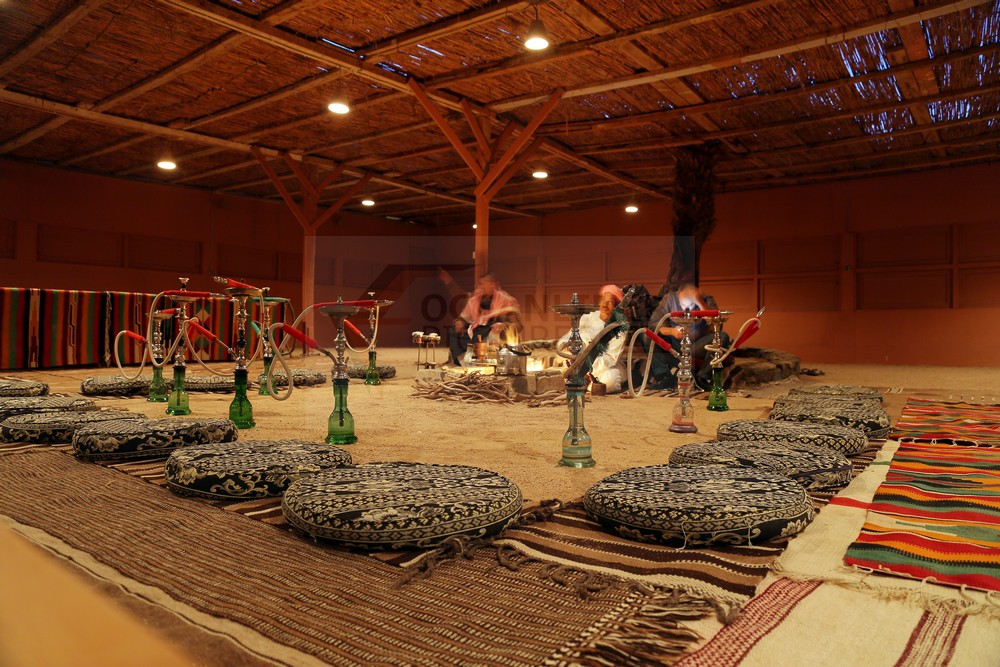 Shisha rauchen im Beduinendorf