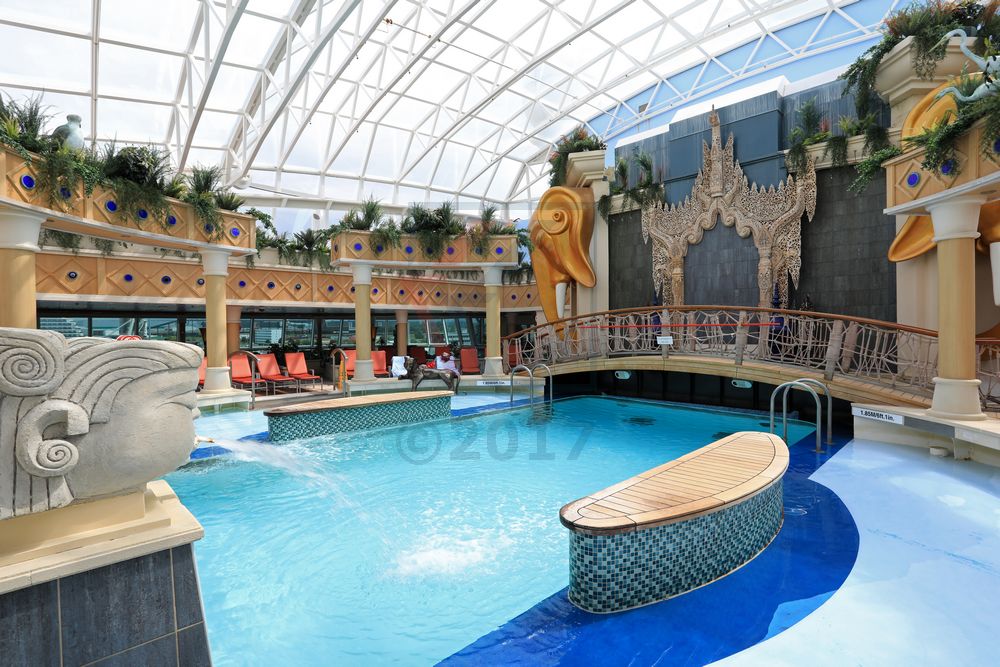 Solarium indoor pool Serenade of the Seas