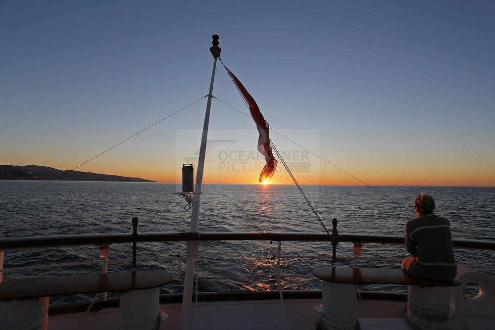 Sonnenaufgang auf der Star Flyer im Mittelmeer