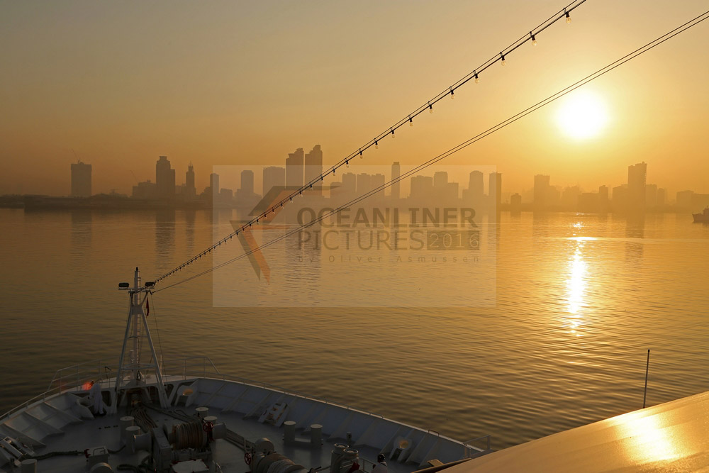 Sonnenaufgang über Manila MS Hamburg 14.02.2016