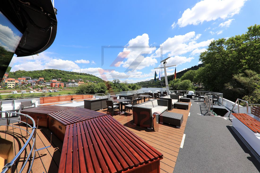 Sonnendeck Loungebereich Treasures