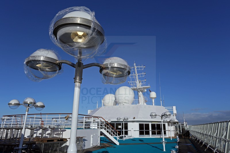 Sonnendeck neue Lampen MS Artania 24.11.2014 Sonnendeck neue Lampen MS Artania 24.11.2014