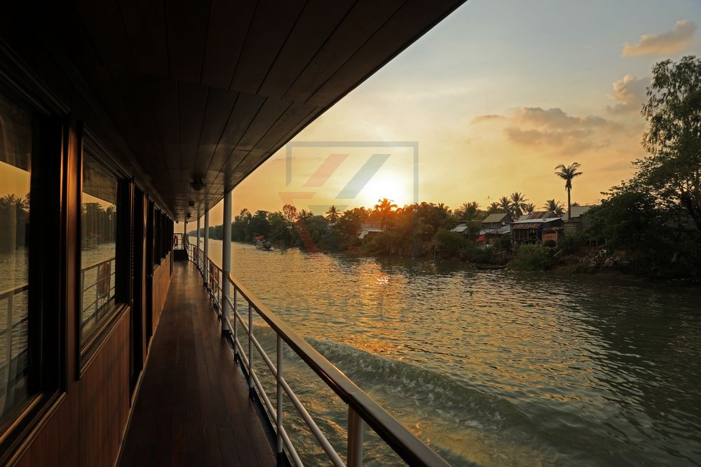 Sonnenuntergang an Bord der Lan Diep