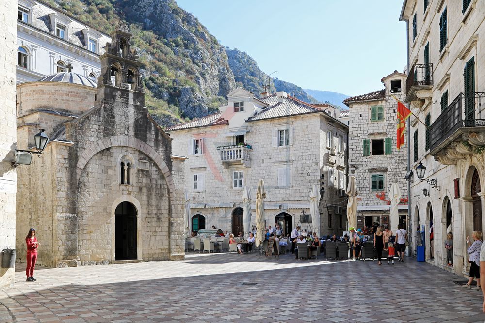 St. Lukas-Kirche in der Altstadt von Kotor, Montenegro St. Lukas-Kirche in der Altstadt von Kotor, Montenegro