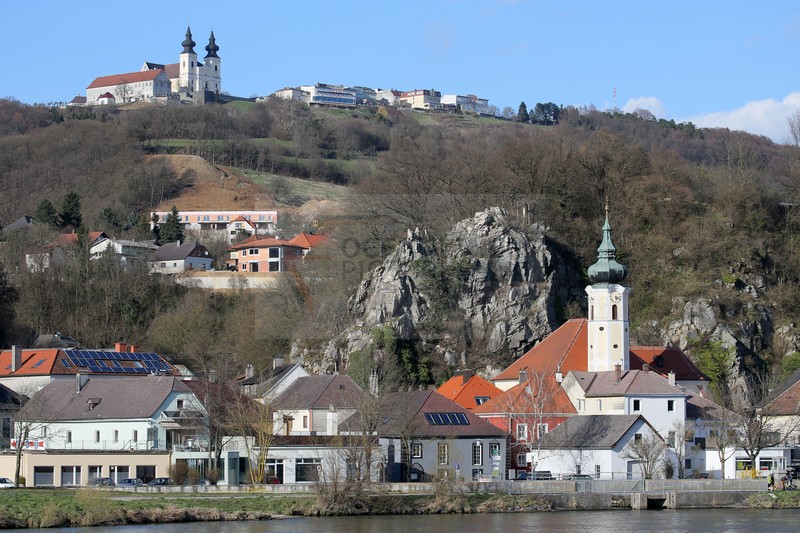 Stadt Marbach mit Wallfahrtskirche Maria Taferl 03.04.2015