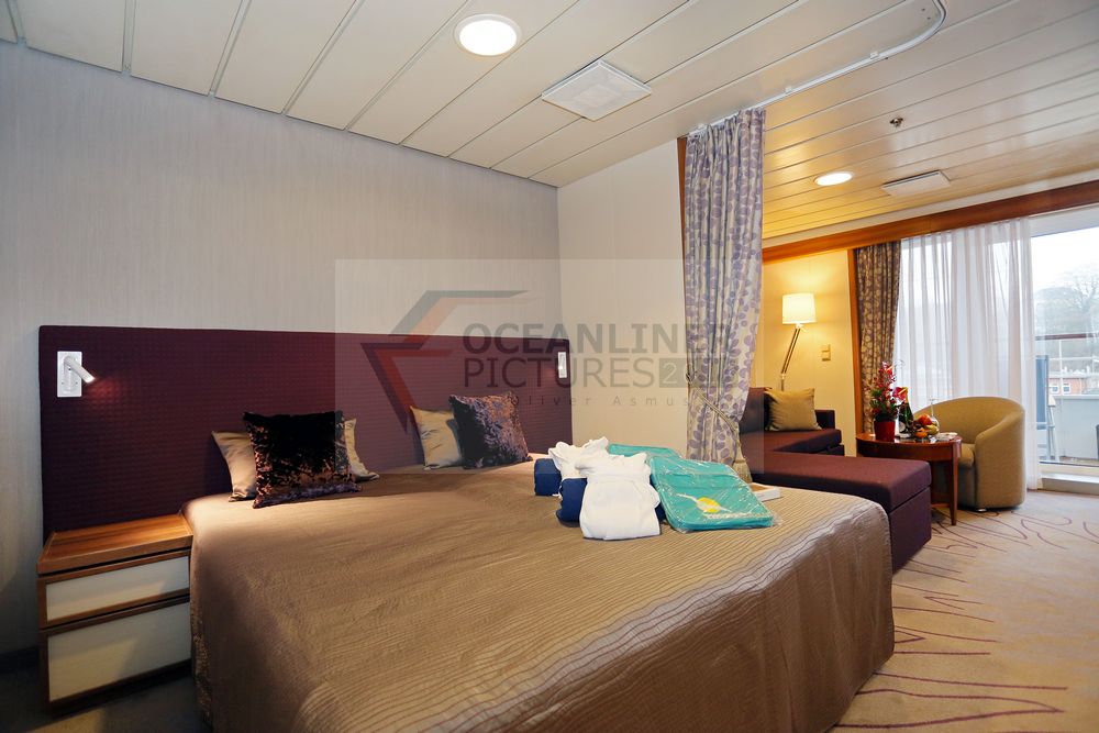 Suite 8206 J. Strauss MS Artania Suite 8206 J. Strauss MS Artania