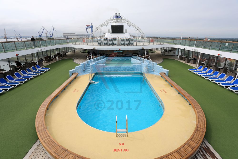 Swimming Pool MS Columbus