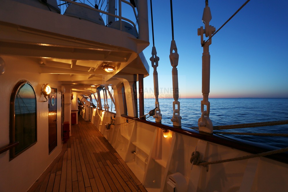 SY Star Flyer Teak-Promenade Hauptdeck SY Star Flyer Teak-Promenade Hauptdeck