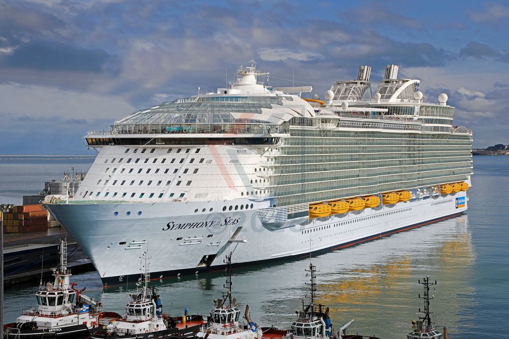 Symphony of the Seas in La Spezia