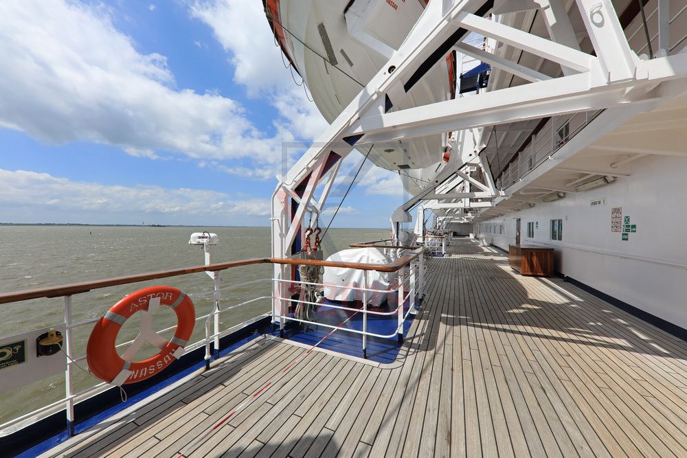 Teak-Promenade MS Astor