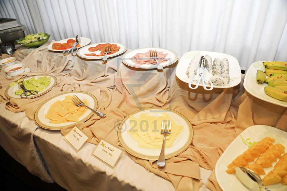 Teil vom Frühstücksbuffet als Beispiel MS Lan Diep