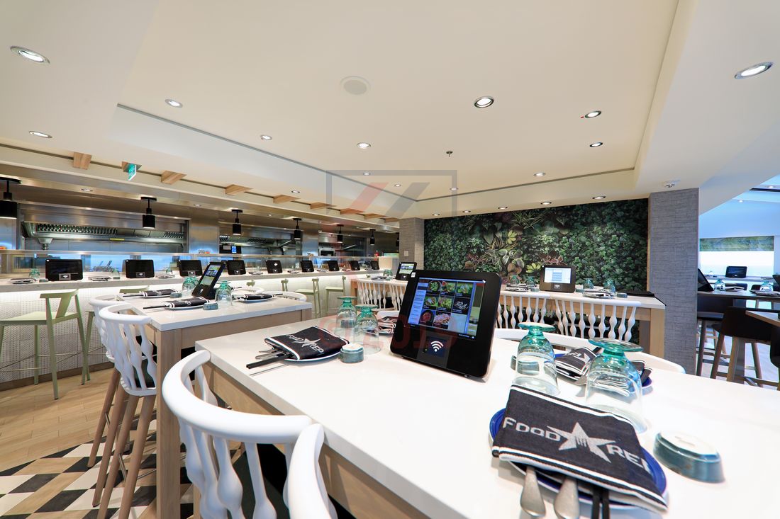 The Food Republic Restaurant abends Norwegian Encore The Food Republic Restaurant abends Norwegian Encore