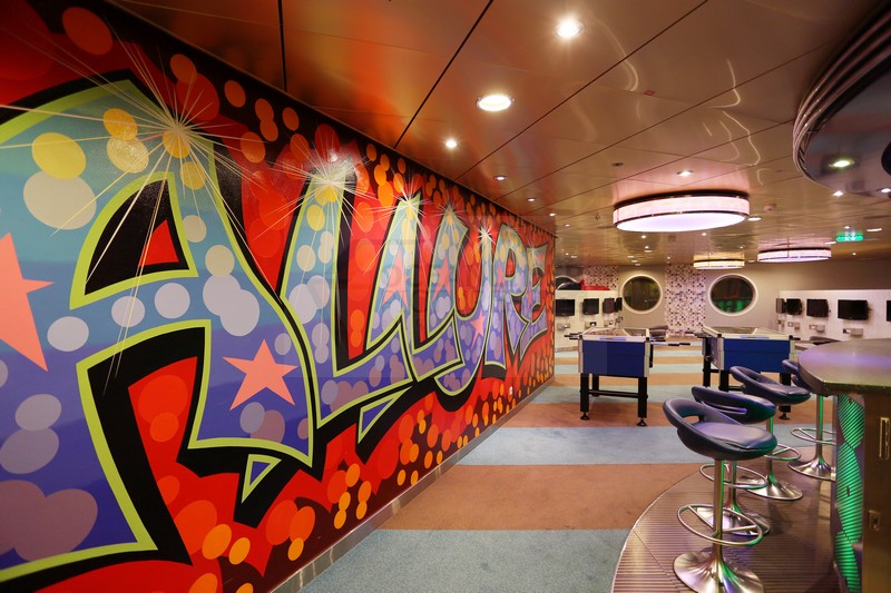 the Living Room Allure of the Seas