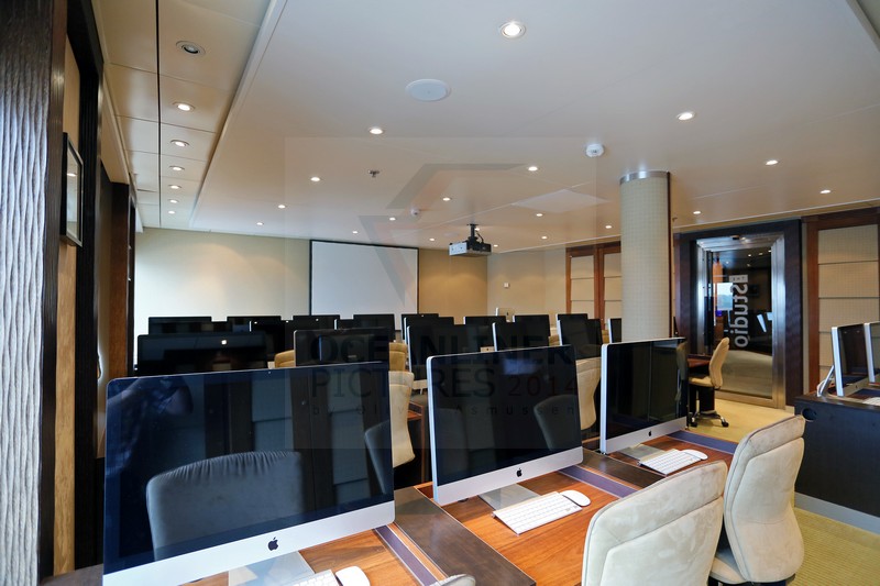 The Studio Crystal Symphony The Studio Crystal Symphony