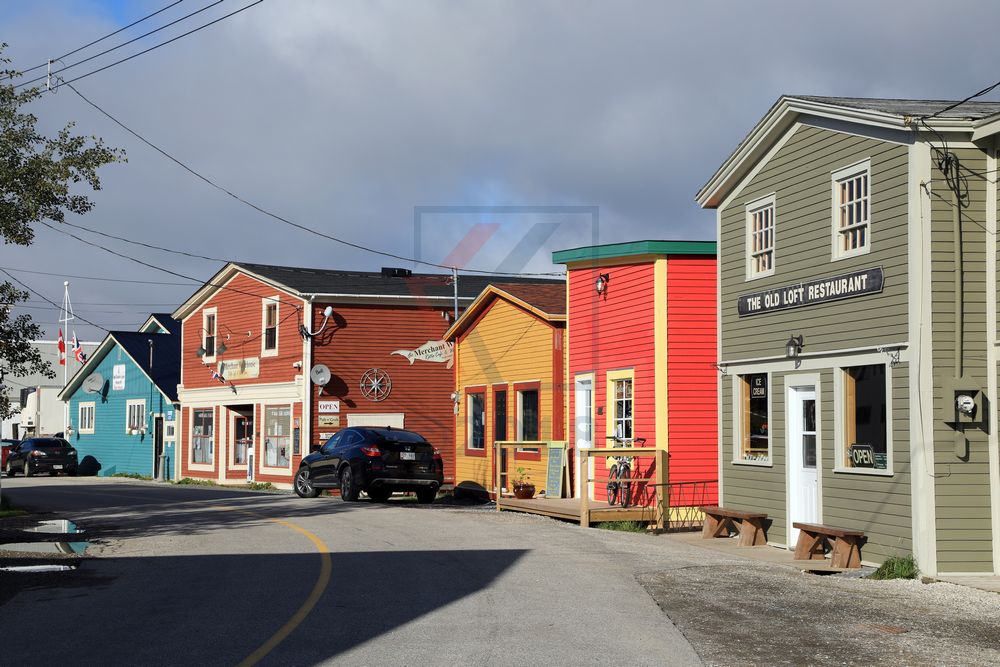 Uferstrasse in Woody Point, Newfoundland, Kanada Uferstrasse in Woody Point, Newfoundland, Kanada