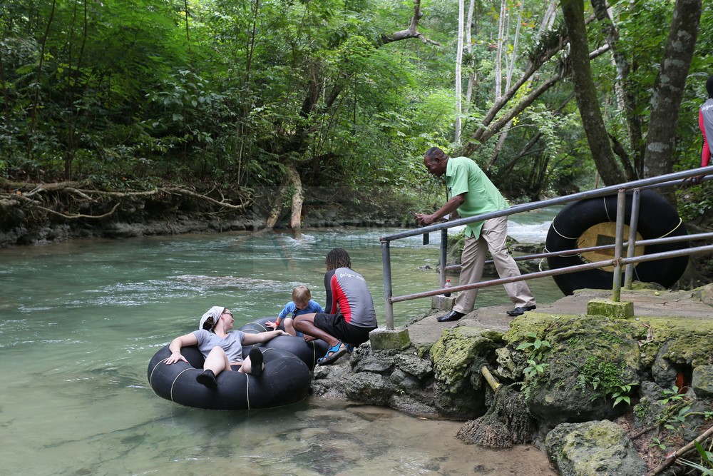 White River Tubing Jamaika