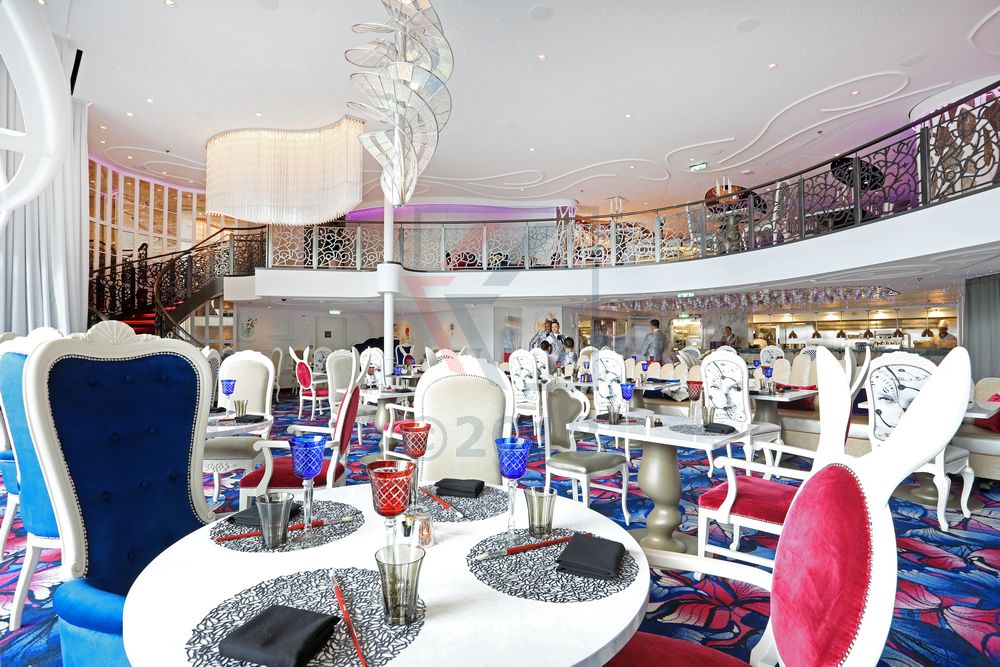 Wonderland Restaurant Symphony of the Seas